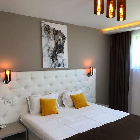 Mamaia Moments Villa, Mamaia Nord Năvodari Buitenkant foto